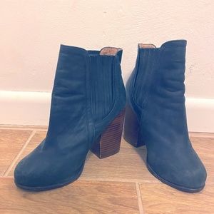 Jeffrey Campbell Booties Size 9